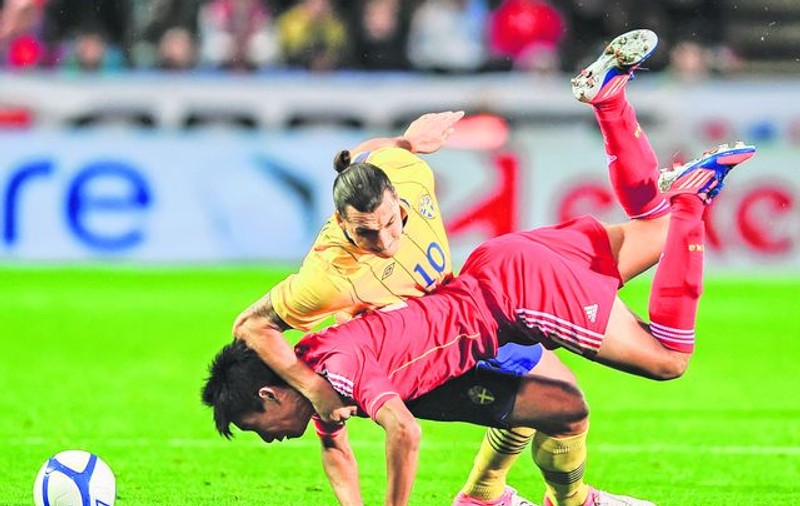 Prenumele atacantului suedez Zlatan Ibrahimovici a devenit verb în limba ţării sale: Ibra zlataneşte!