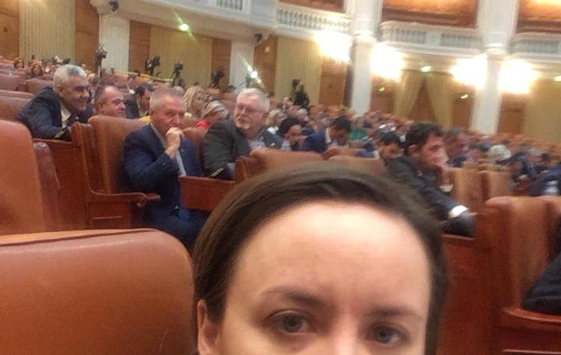 Deputata USR Cosette Chichirău a depus plângere împotriva senatorului PSD Șerban Nicolae, la comisia de etică