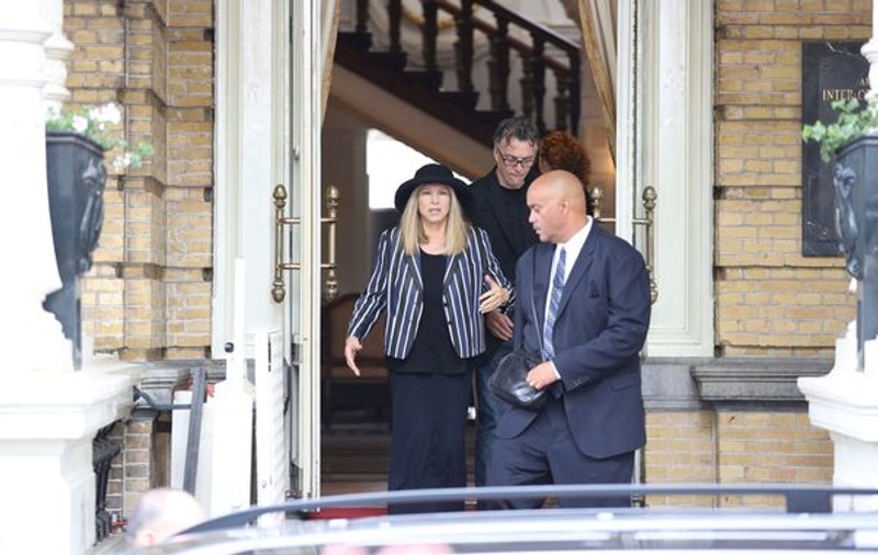 Barbra Streisand a vizitat Zidul Plângerii