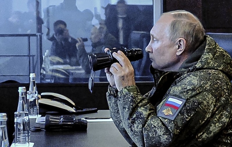 „Nu este o cacealma”: Vladimir Putin avertizează Occidentul că este dispus să folosească armele nucleare