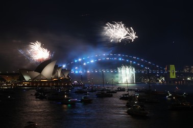 Focuri de artificii pe Harbour Bridge, la Sydney