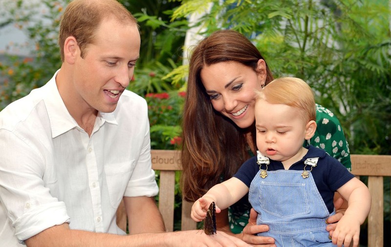 Prinţul George a împlinit un an | FOTO