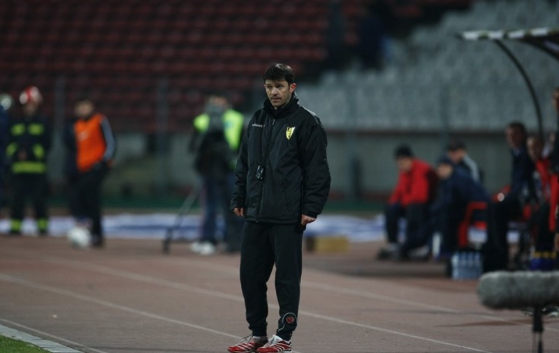 Daniel Isăilă, antrenorul Braşovului, îl are ca model pe Răzvan Lucescu şi îl consideră pe Zidane jucătorul cel mai aproape de perfecţiune
