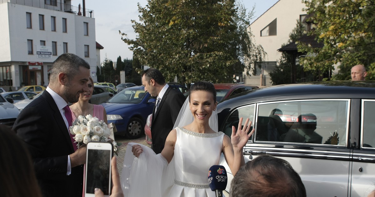 Andreea Răducan radiază de fericire FOTO: Gabriel Pătruț