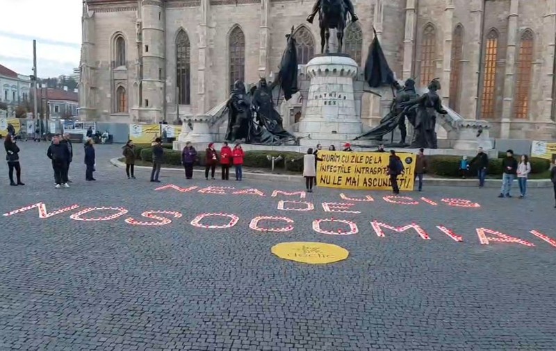 Protest la Cluj-Napoca după decesele unor bebeluși în urma infecțiilor nosocomiale. „De ce să tot ascundem că avem o problemă?”