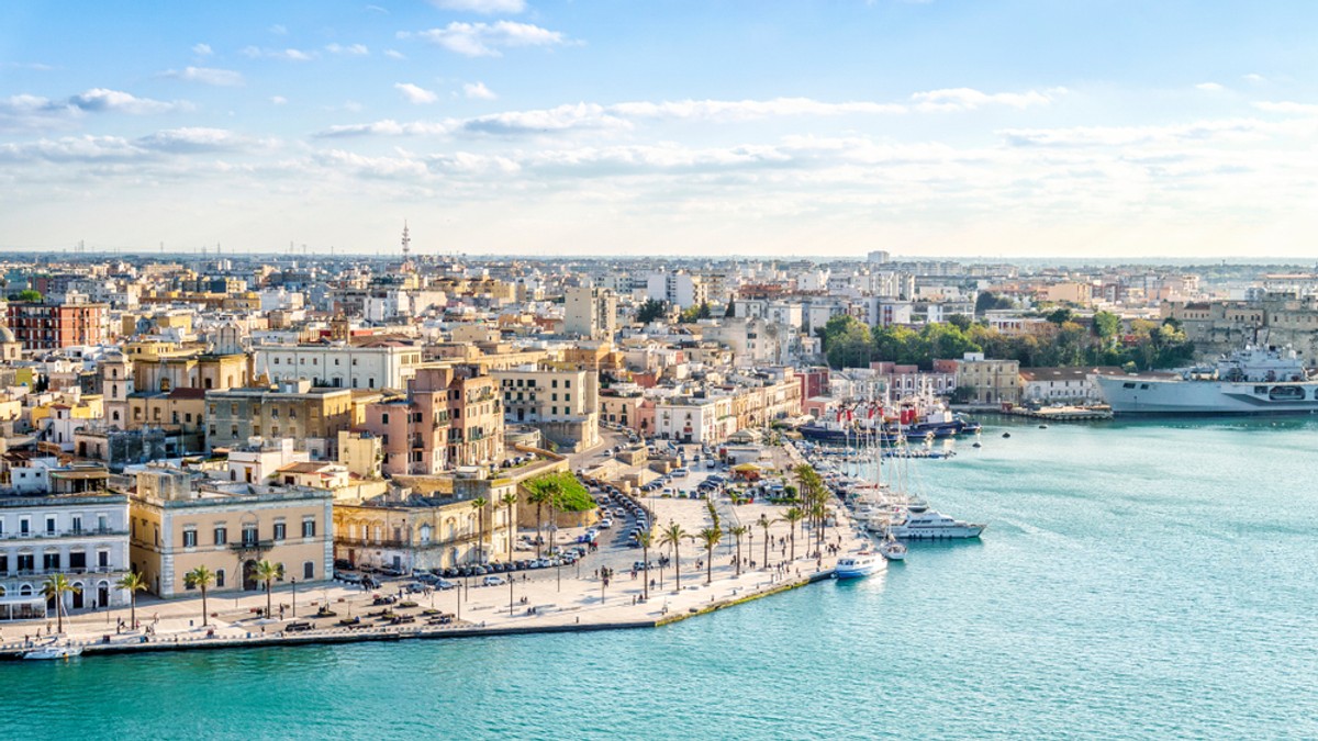 Bombă uriașă descoperită într-un oraș din Italia (foto shutterstock)