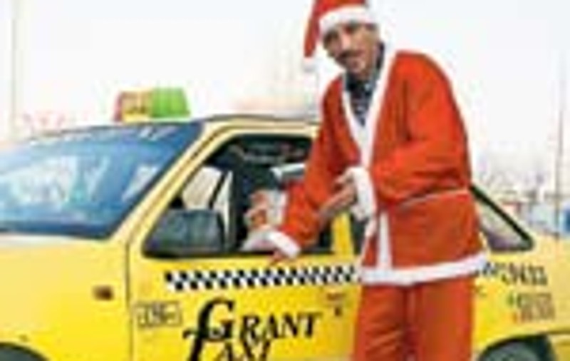 Haideti la plimbare cu Taxi Mos Craciun