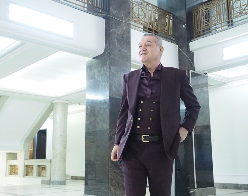 Gigi Becali a vrut să își facă propria televiziune: „Nu au voie femeile să vină cu decolteu, iar pe fundal puneam muzică religioasă”