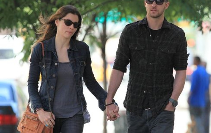 Jessica Biel a purtat pentru prima dată în public inelul de logodnă primit de la Justin Timberlake