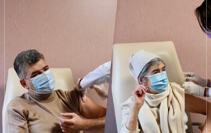 Marcel Ciolacu s-a vaccinat împotriva COVID-19: „M-am imunizat, dar după mama mea”