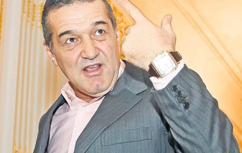 Gigi Becali s-a luat de Sabău!