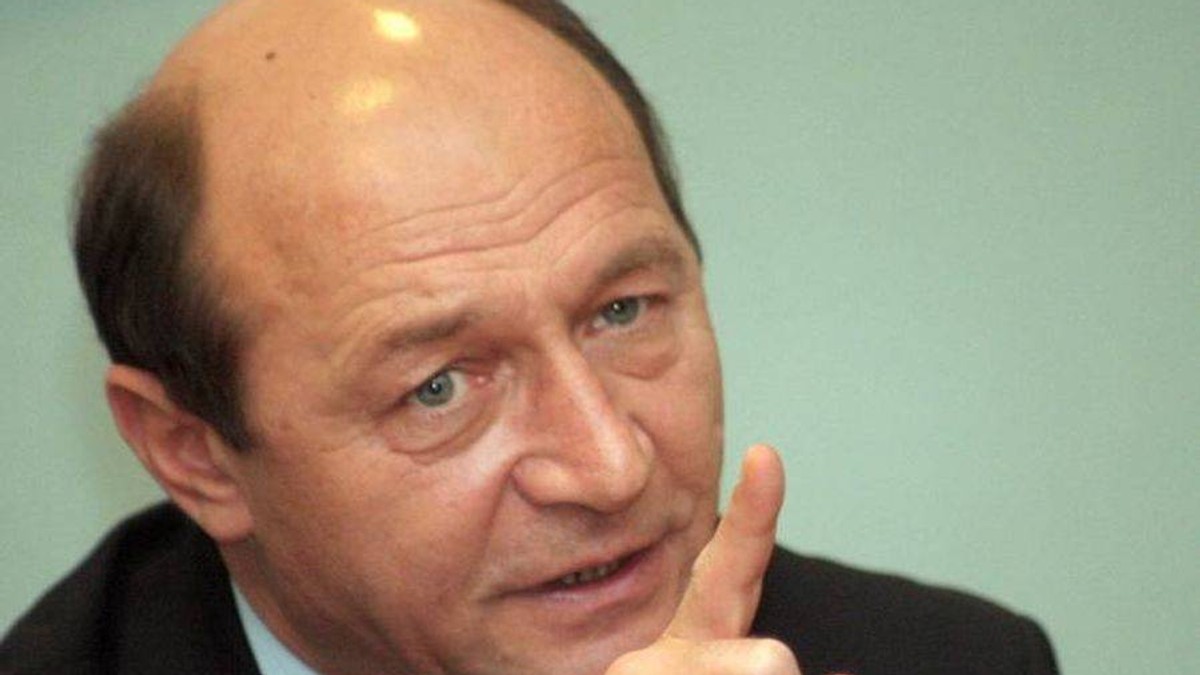 Băsescu, mesaj către premier și procurorul general