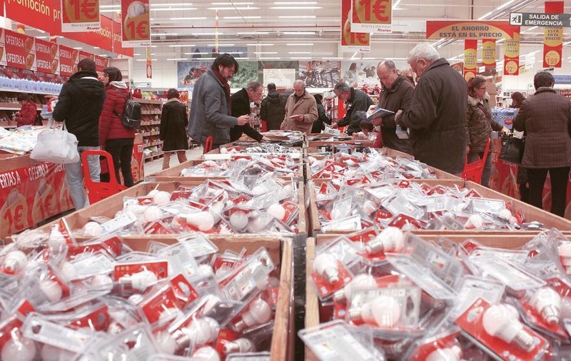 Viața în "a doua casă", mai ieftină ca în România. Cât costă coșul zilnic în supermarketurile din sudul Spaniei