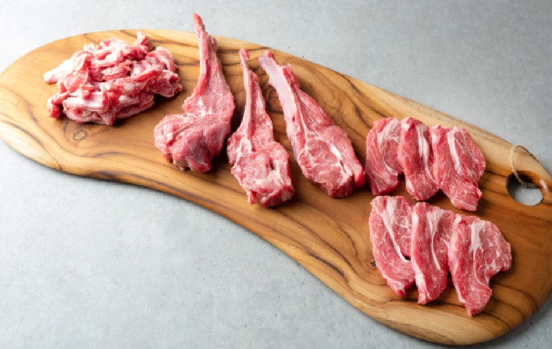 Cât costă un kilogram de carne de miel la Lidl înainte de Paște, în 2026