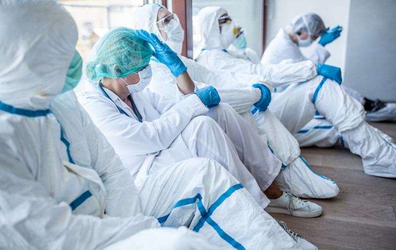 70 de cadre medicale au fost declarate infectate cu Covid-19 în județul Mureș. Cinci au fost vindecate, iar un brancardier a decedat