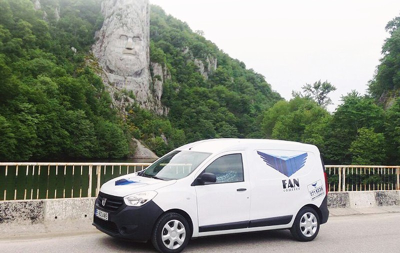 Fan Courier vrea să ”importe” șoferi basarabeni, ucraineni și sârbi pentru că nu mai găsește forță de muncă