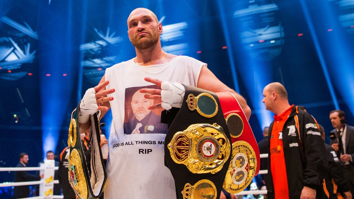 Tyson Fury revine în ring: ”Păstrați-mi centurile ”calde”, ele aparțin regelui!”