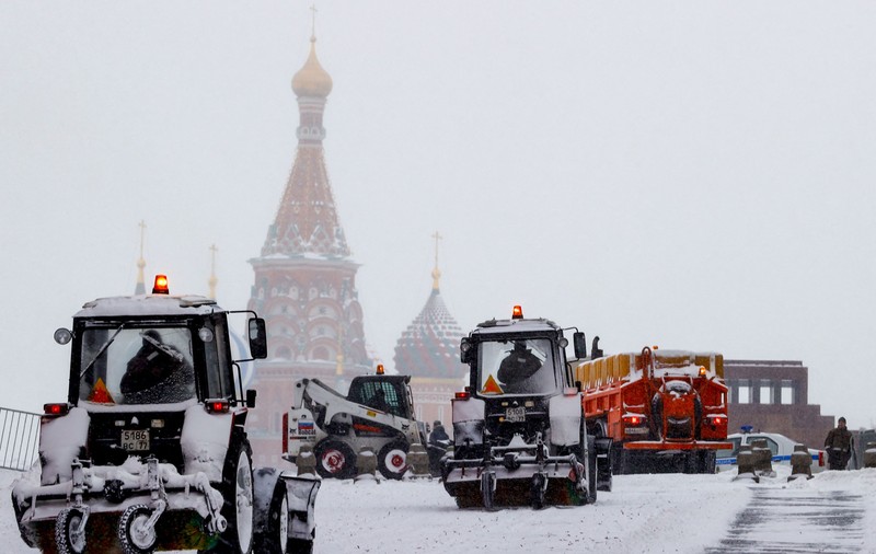 Cum se face deszăpezirea la Moscova, la -15 grade - VIDEO