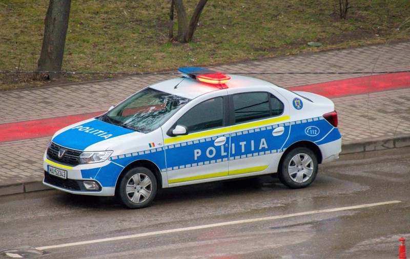 O femeie a fost înjunghiată în Buftea, în plină stradă, de fostul iubit, deși avea ordin de protecție emis împotriva bărbatului