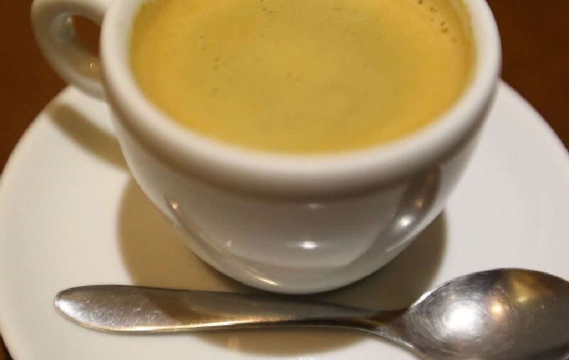 Câte lingurițe de cafea sunt necesare pentru o ceașcă perfectă
