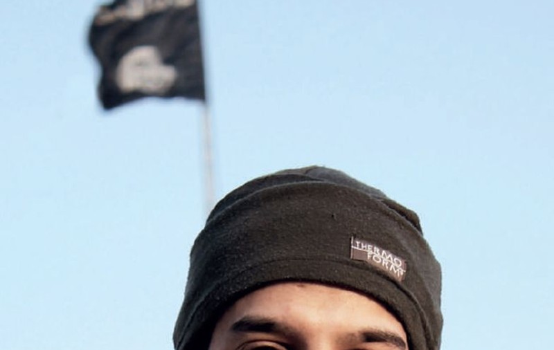 Abdelhamid Abaaoud s-a întors "la locul crimei" pe 13 noiembrie și plănuia un atentat sinucigaș în La Defense