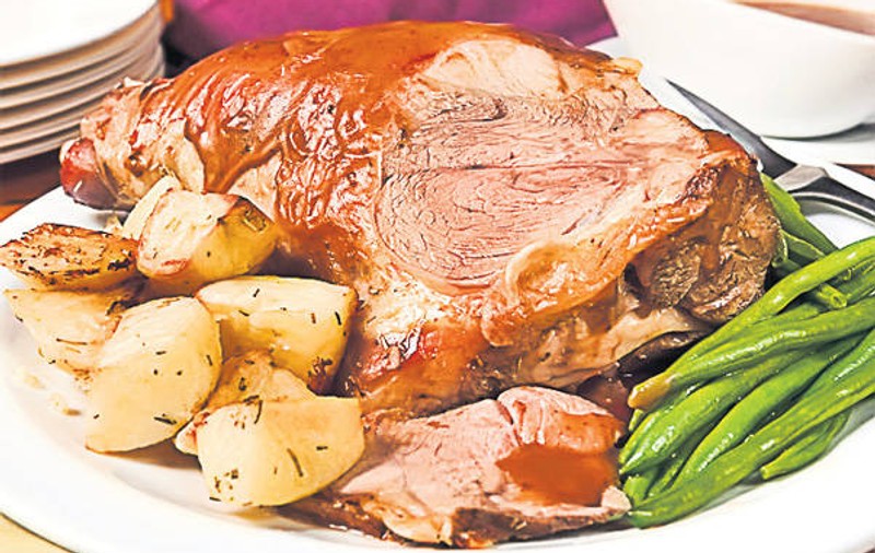 Atenție la masa de Paști! Excesele culinare pot duce la infarct!