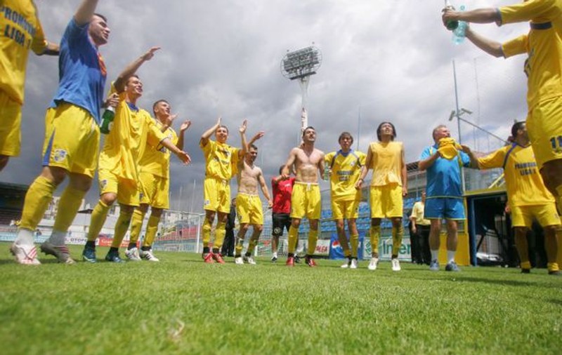 Povestea Astrei, echipa care mai are nevoie de un punct pentru titlu. De la muncitorii olandezi, la locul cumpărat de la Internațional Pitești. În 2005, echipa nu exista! Ping-pong-ul cu Petrolul și performanța lui Șumi