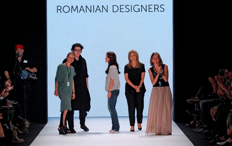 Cinci designeri români au strălucit la săptămâna modei de la Berlin