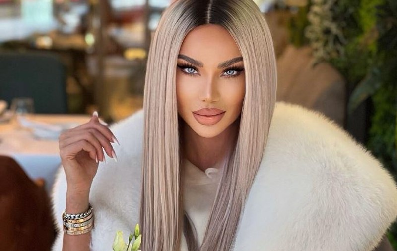 Ce obiect surprinzător poartă Bianca Drăgușanu mereu cu ea, în geantă. L-a primit cadou: „Folosesc...”
