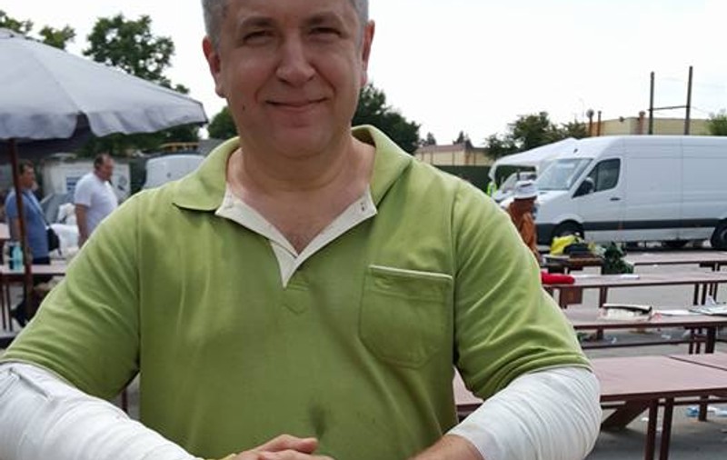 Mărturie din infernul declanșat la târgul de vechituri din Valea Cascadelor: «Au fost două explozii. Mi s-au topit adidașii!»
