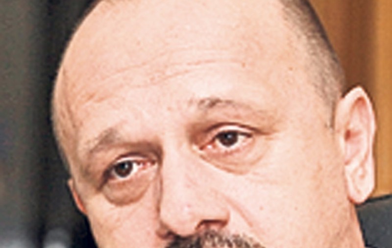 Fostul şef ANPC, demis pentru că s-a luat de bănci?