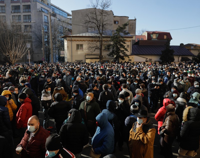 Protest al angajaților STB față de condițiile de muncă. „Autobuzele au aceleași anvelope de ani”