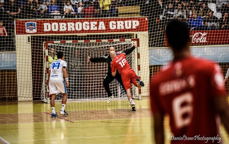 HC Dobrogea Sud, liderul Ligii Naționale masculine de handbal, a învins Steaua. Dinamo a bătut la Vaslui. Rezultatele etapei