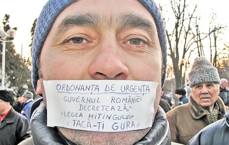 "Guvernul a dat verde la Legea... tacă-ţi gura"!