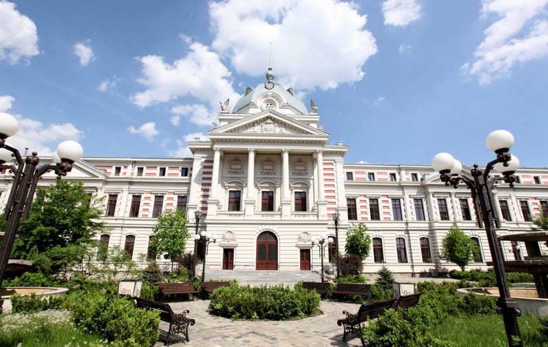 Grevă generală în spitalele din București luna viitoare, anunță Sanitas. Medicii cer deblocarea angajărilor