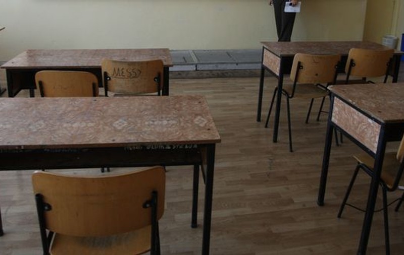 Mai mult de jumătate din şcolile botoşănene nu au autorizaţie sanitară