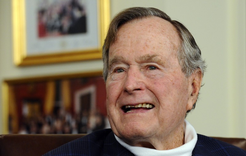 Fostul președinte american George H.W. Bush a fost internat