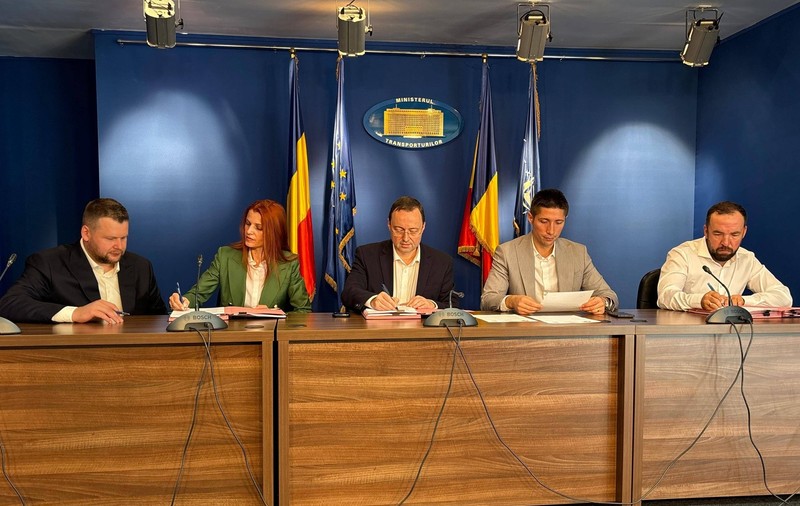 Au fost semnate contractele pentru primii 43 km ai Drumului Expres Suceava – Siret. Foto: CNAIR