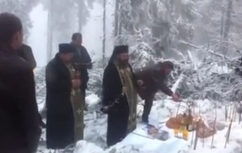 Slujbă de pomenire la locul tragediei din Apuseni | VIDEO