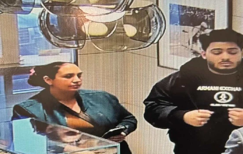 Românul David Beckham a furat dintr-un magazin de bijuterii american, dar ICE a pus mâna pe el