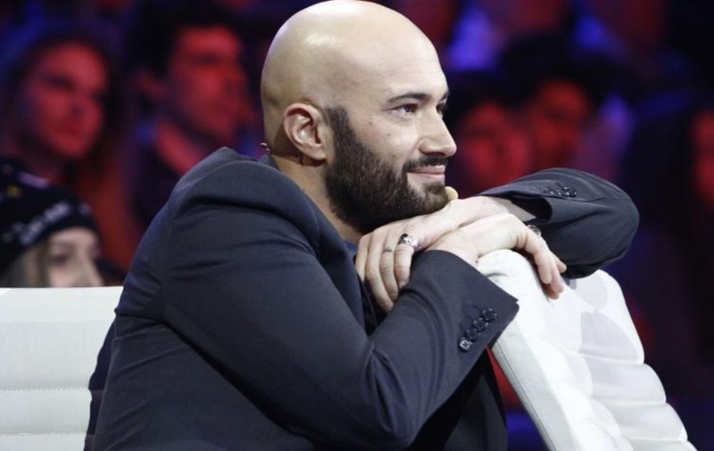 Detalii despre emisiunea în care Mihai Bendeac apare la Antena 1. Mona Segall a dat din casă