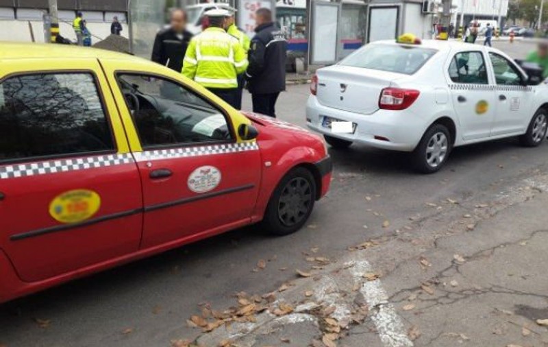 Un taximetrist din Ploiești a luat un client, apoi a oprit brusc. Tragedia a fost iminentă