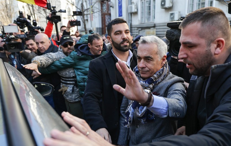 Călin Georgescu află mâine dacă scapă de controlul judiciar: „Sunt foarte încrezător”