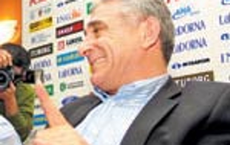 Ioan Becali a falsificat semnatura lui Niculae!