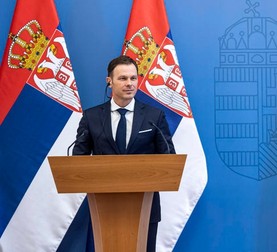 Siniša Mali a rămas fără teza sa de doctorat Foto: EPA