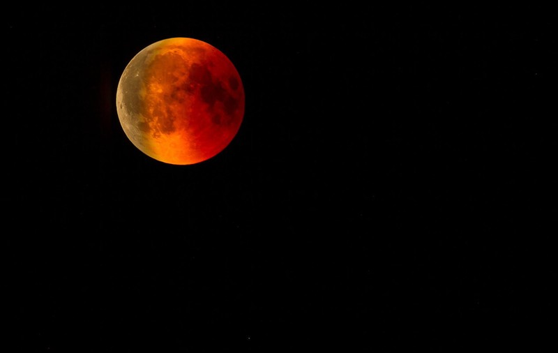 Eclipsa de Lună plină din 16 mai, o super Lună nefastă!