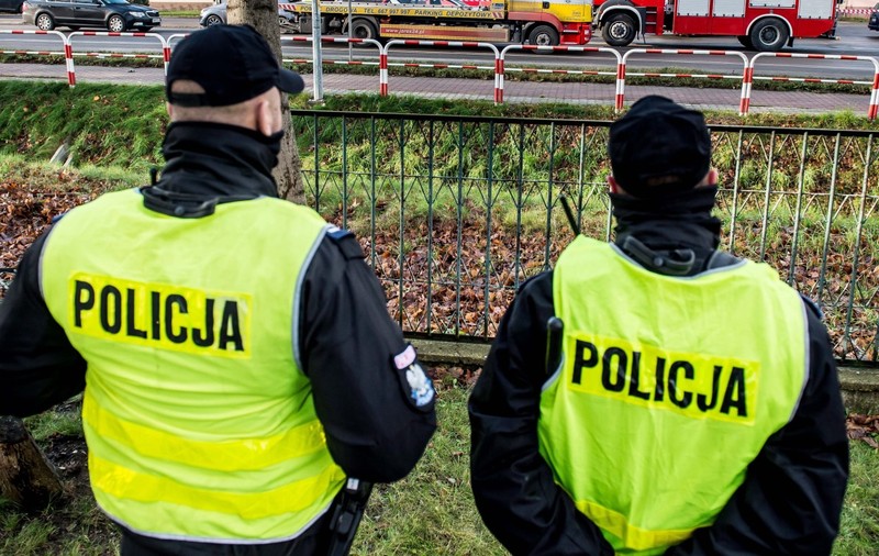 Descoperire macabră. Poliția l-a oprit pentru că era beat la volan, dar în portbagaj au găsit cadavrul mamei sale