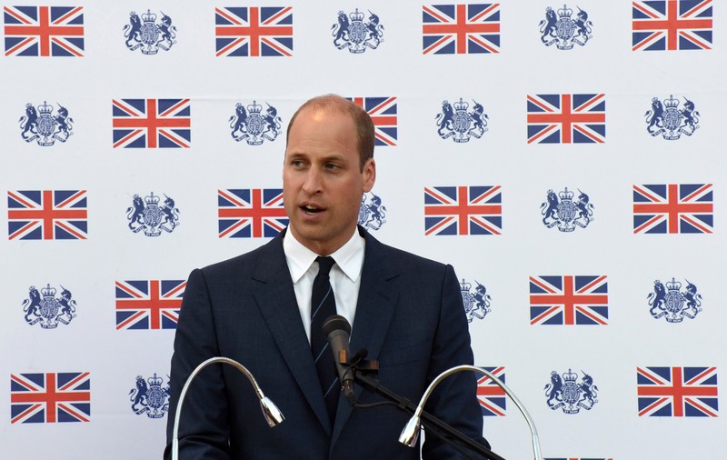 FOTO | Dialog emoționant între Prințul William și un adolescent care și-a pierdut un prieten în tragedia de la Grenfell Tower