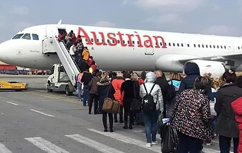 Îngrijitoare plecată la muncă în Austria, în plină pandemie de coronavirus. “În România muream de foame. De virus poate scap”