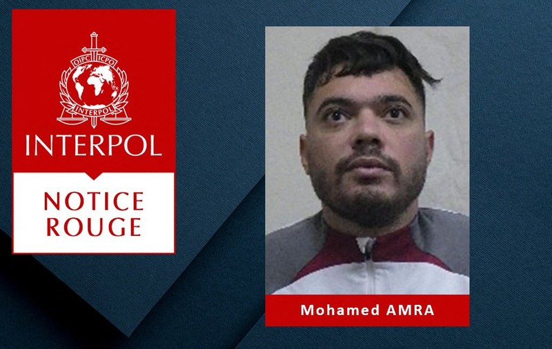 Operațiune de amploare în Franța pentru prinderea lui Mohamed Amra, zis Musca, deținutul evadat în ambuscada cu arme de război. 450 de polițiști, mobilizați